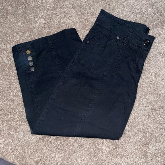 Style & Co. Pants - Style & Co Petite 6P Black Capris